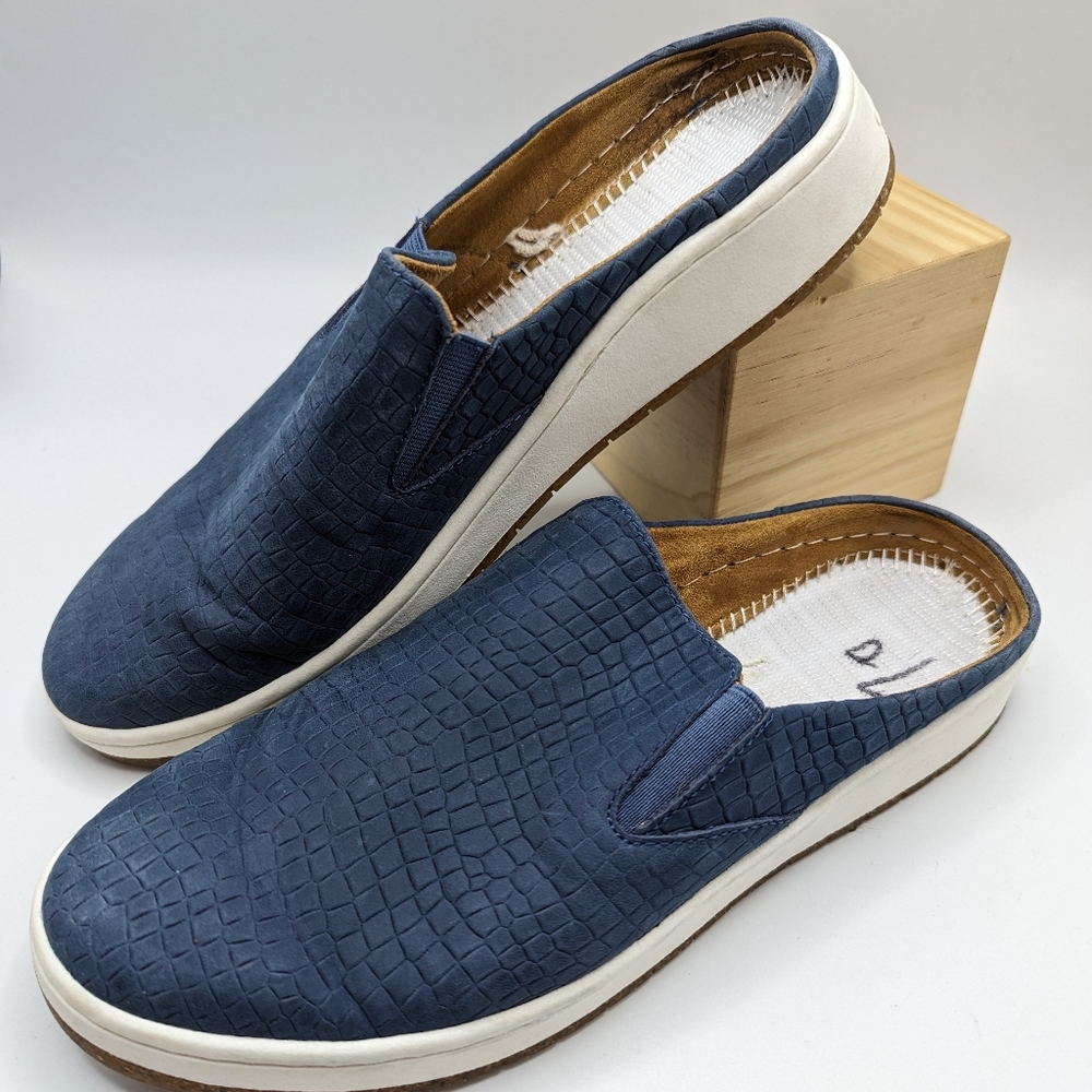Aetrex Sasha Blue Croc Leather Slides Women's size 9-9.5 ( no original insole).